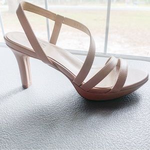 Naturalizer Cream Brûlée Heels Size 7M